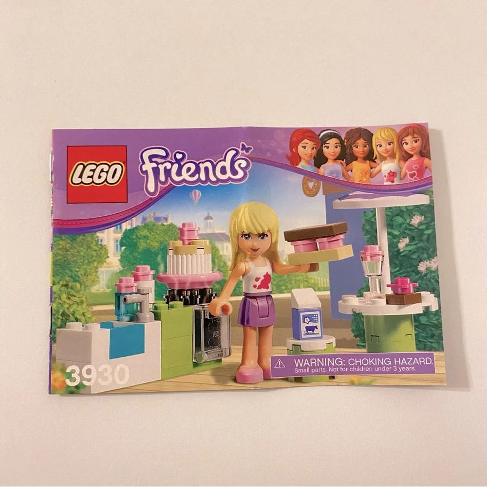 LEGO Friends #3930 Stephanie’s Outdoor Bakery 2012 Retired Set (Pre-Owned)